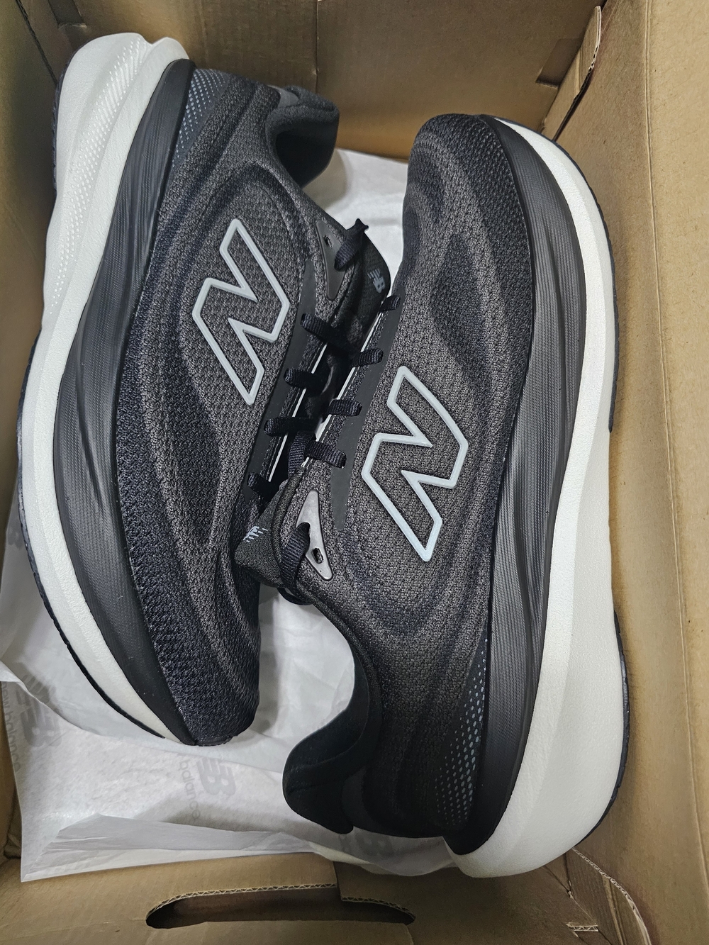 New Balance Fresh Foam X 1080 Men's Size 10 D- Black
